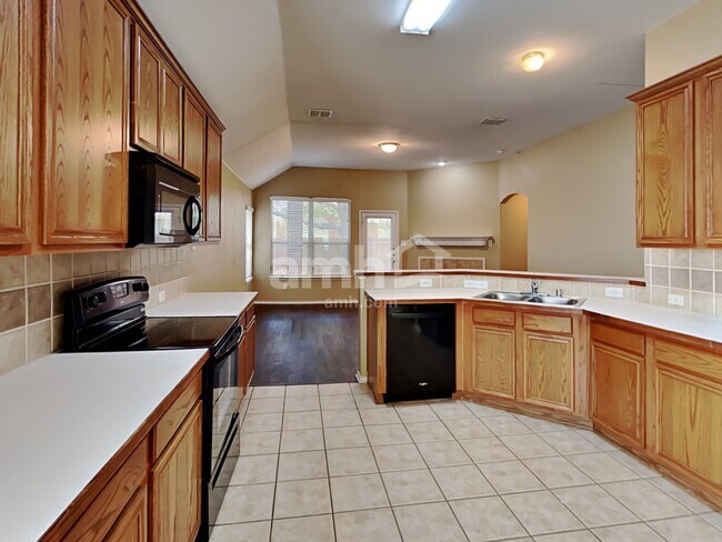 Photo - 9613 Glenshee Dr Casa