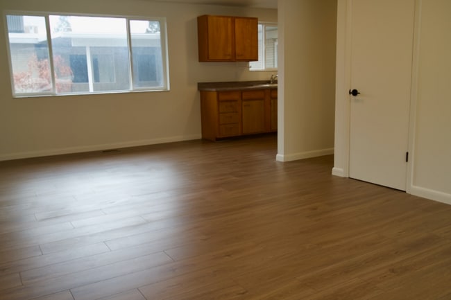 Photo - 673 E 6th Ave Unit 11