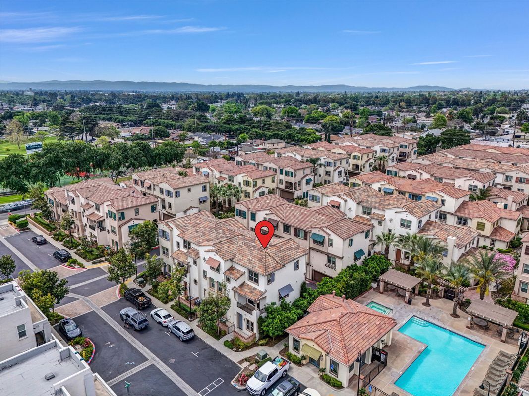Photo - 158 Macintosh Way
