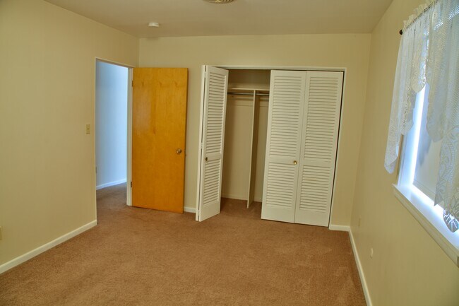 223 W Ridge St Unit 4B