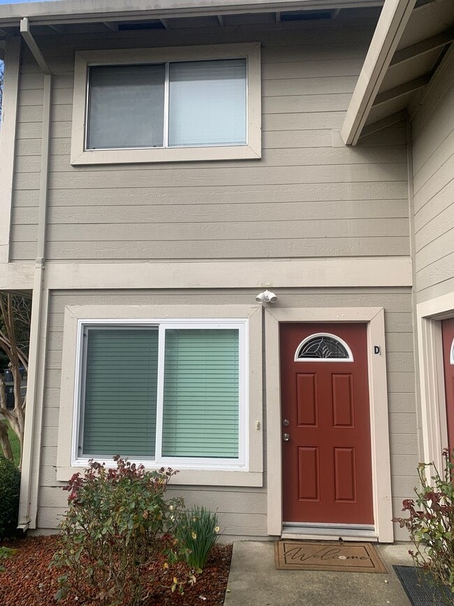 Photo - Updated Fairfield Apartment