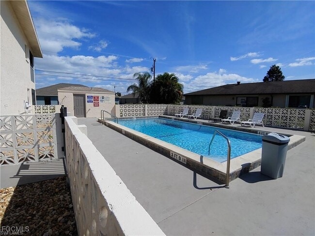 Photo - 3705 Country Club Blvd Unidad _ 3