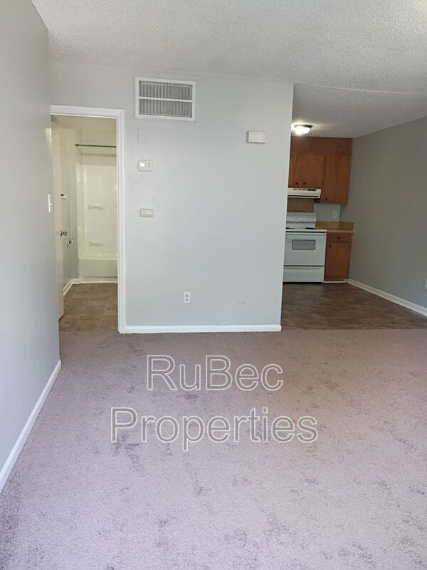 Photo - 416 S Weldon St