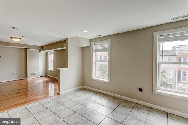 Photo - 1458 Riverside Ave