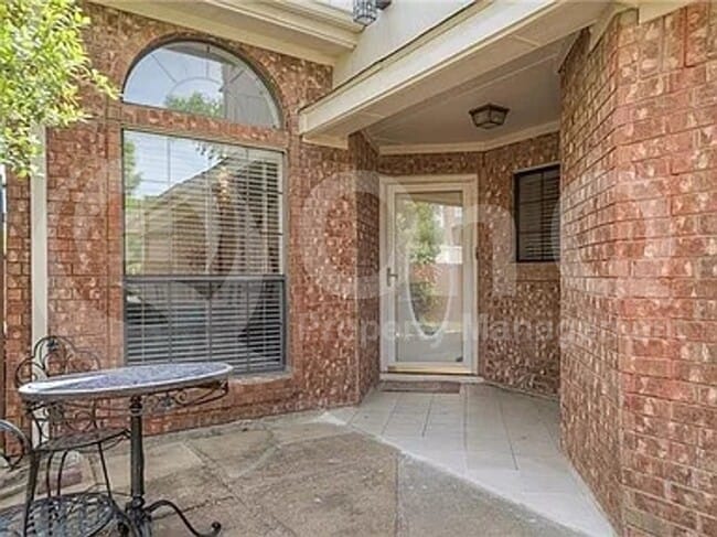 Photo - 6812 Bolivar Ct