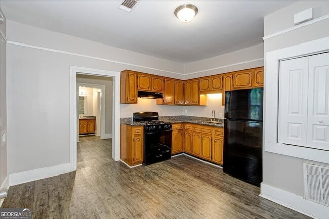 Photo - 107 Ellis St Unit B