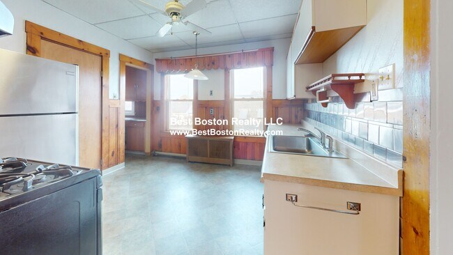 Photo - 24 Mayberry Ave Unit 3