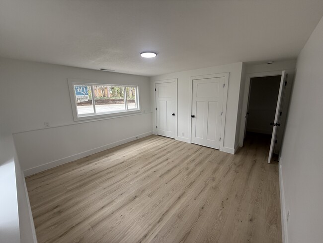 Photo - 16337 Comstock St Apartments