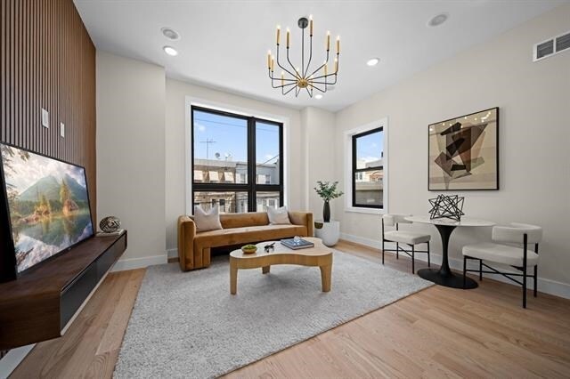 Building Photo - 27 Graham St Unit 1