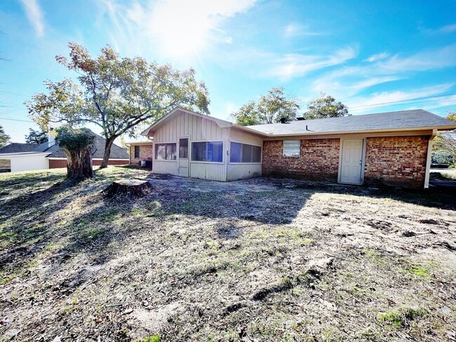 Photo - 16943 FM2964