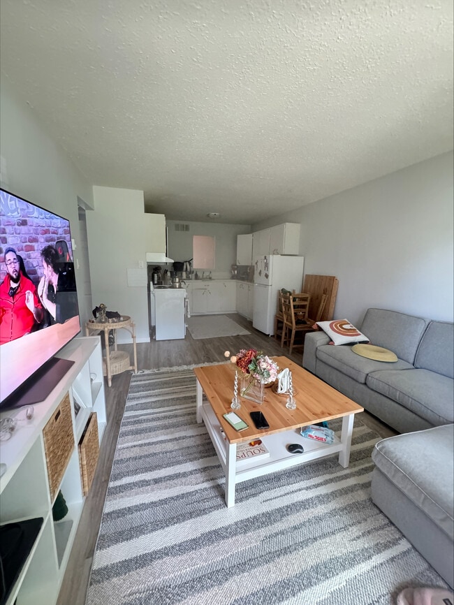 371-374 4 Ave SE Unit G