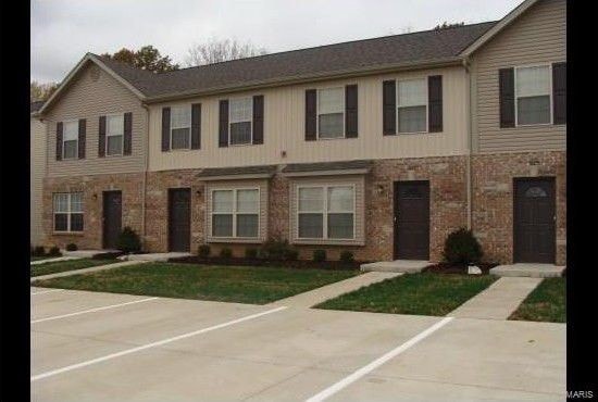 Building Photo - Elm Tree Commons Rental