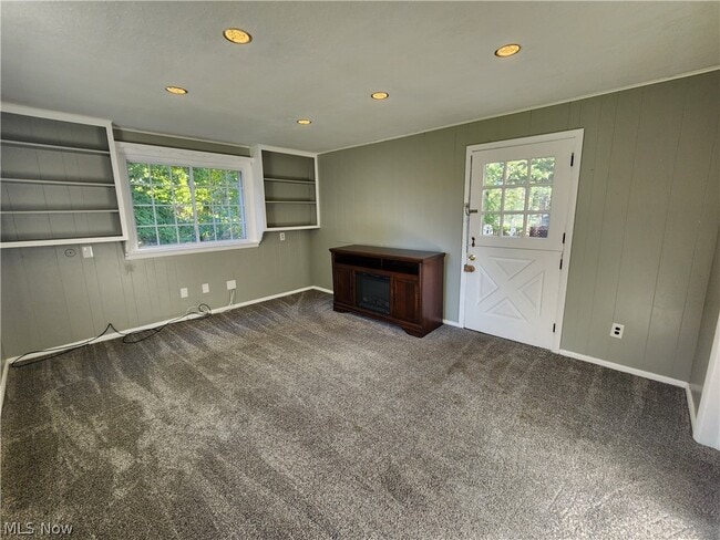 Photo - 2320 Wrenford Rd