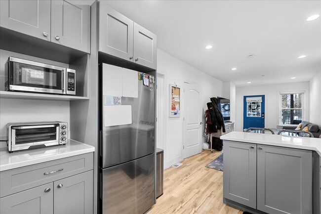 Photo - 3144 N Spaulding Ave