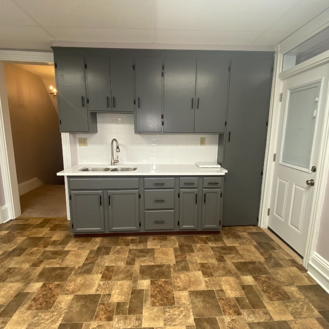 Photo - 332 W Lemon St Unit Apt 2