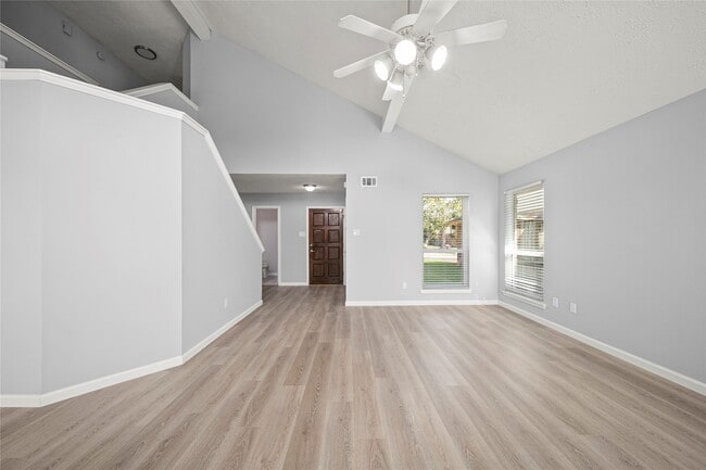 Photo - 9418 Westacre Pl