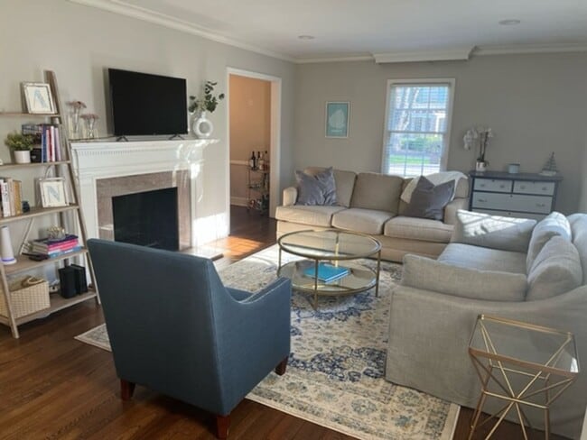 Photo - Lovely Three Bedroom Duplex in Myers Park!