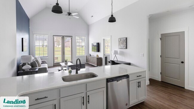 Photo - 22052 Stratford Wy Unidad 2-15076.1410013