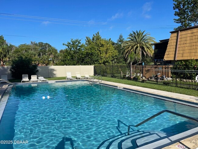 Photo - 152 Sweetgum Ln