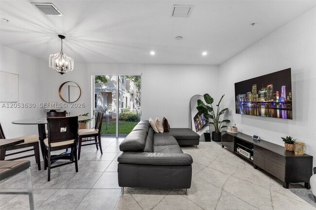 134 SE 28th Ter Unit 10