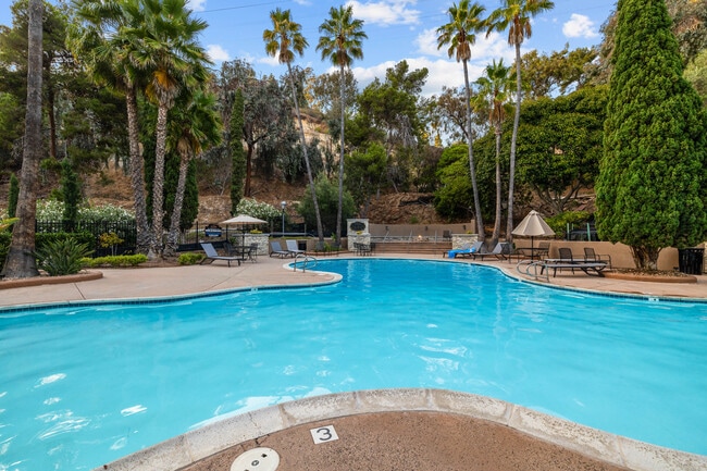 Building Photo - 6202 Friars Rd Unit 125