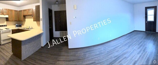 Building Photo - Rarely Available 1 bed, 1 bath Unit 6 Rental