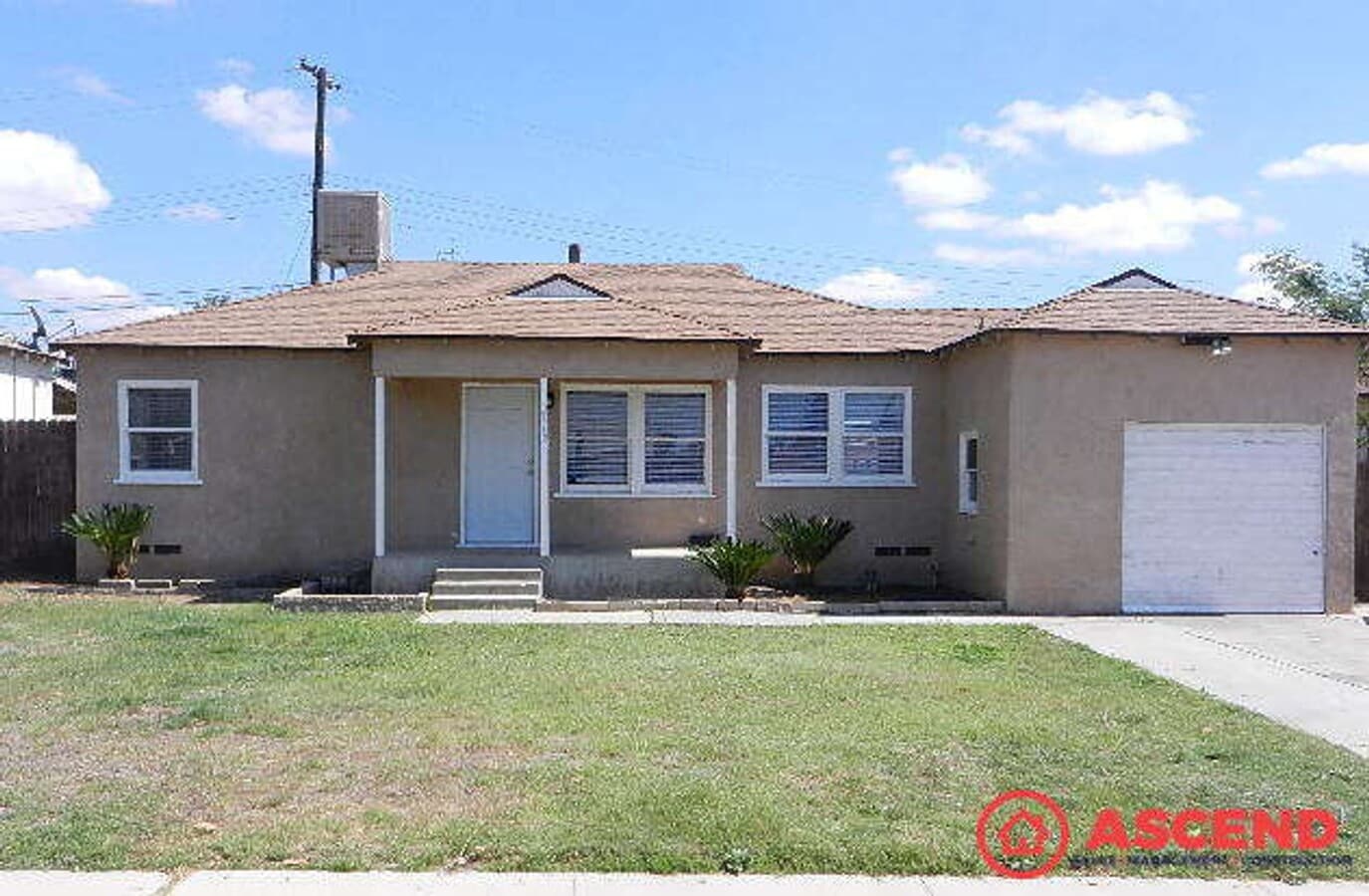 Photo - Charming 3 Bed, 1 Bath Home in 93308 – Comfortable Living in North Bakersfield