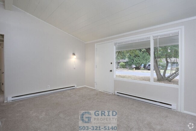 Building Photo - 2 Bedroom Home Available in Southeast Port...