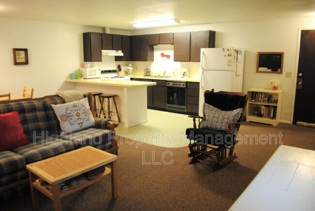 1125 Ridge Rd Unit 204