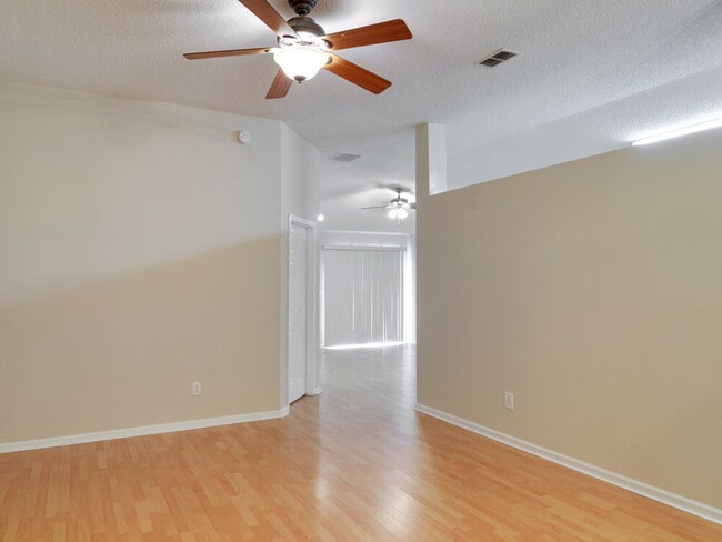 Photo - 12440 Weyburn Ct