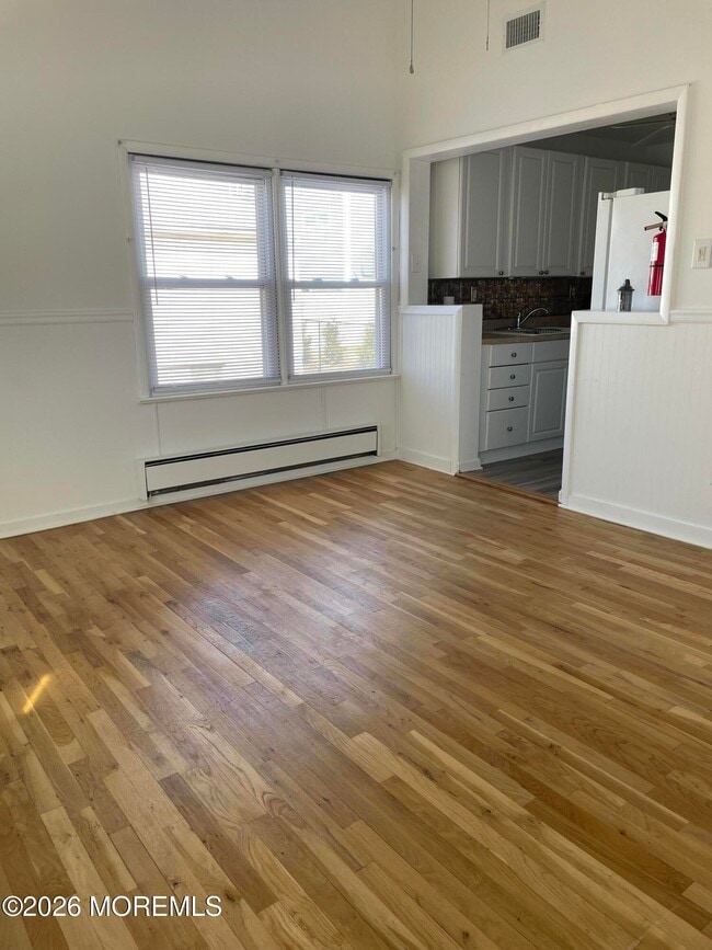 Photo - 237 Seabreeze Ave