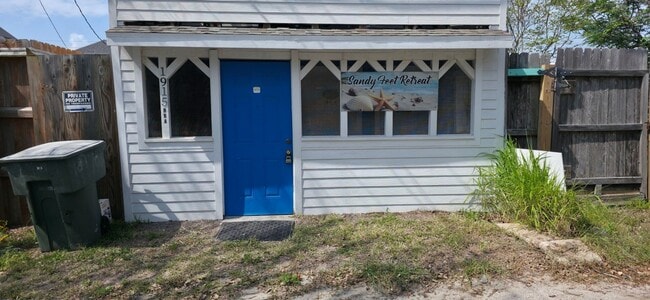 Building Photo - 1915 Avenue O 1/2 Unit REAR A