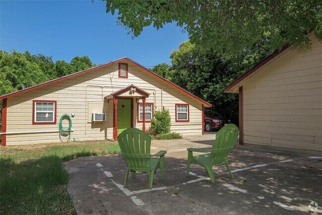 Building Photo - 1312 Pine St Rental
