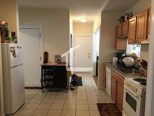 Photo - Beautiful 3 bed 1 and a half bath available now