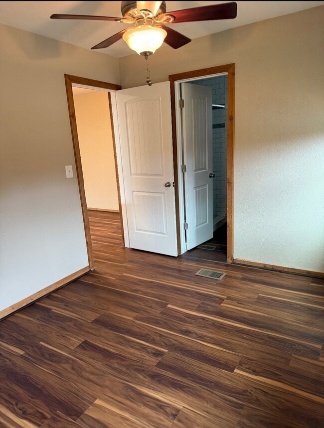 Building Photo - 275 Hill Of Contentment