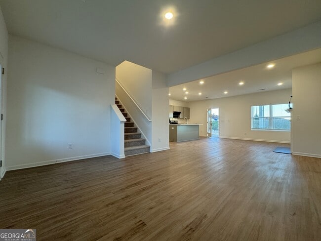 Photo - 102 Lavender Cir