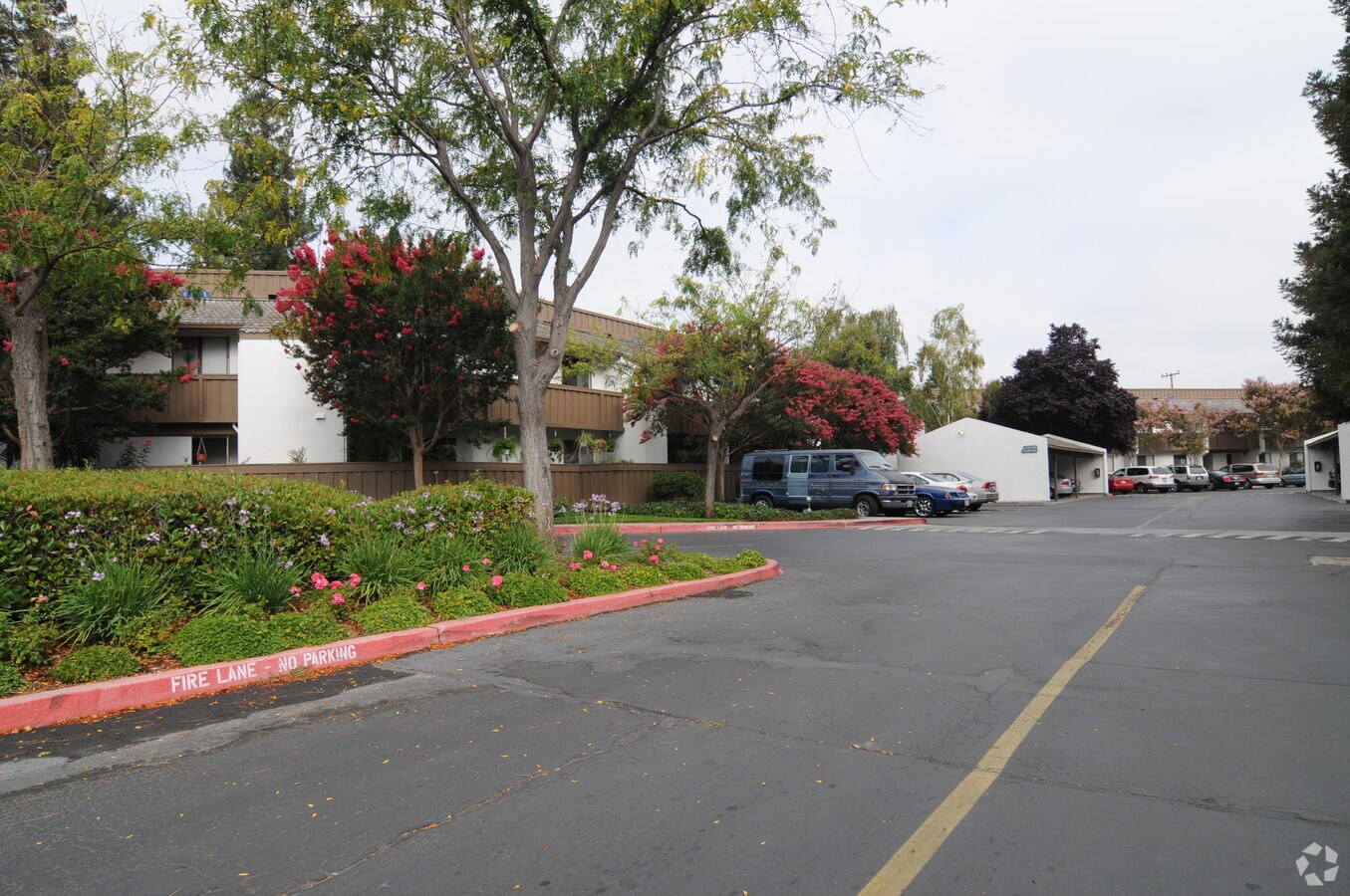 Photo - 2117 Pasetta Drive