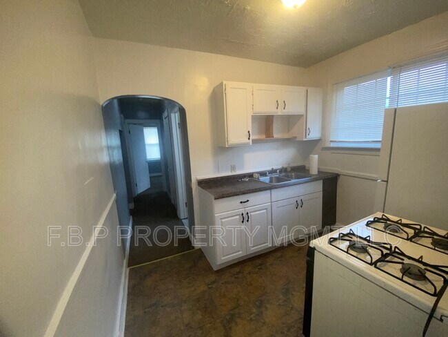 Photo - 3831 Waverly St Unit 2