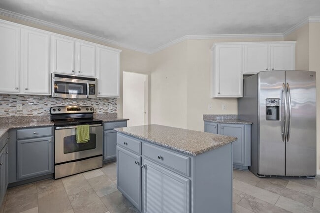 Photo - Spacious 5BR Home with Large Backyard in Quiet Chesapeake Neighborhood!