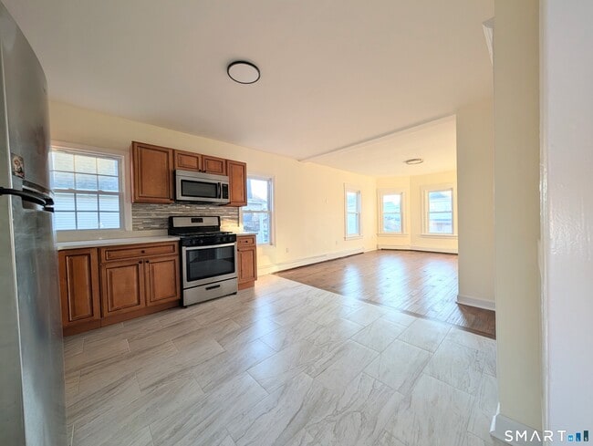 Photo - 88 Amsterdam Ave Unit 2nd floor