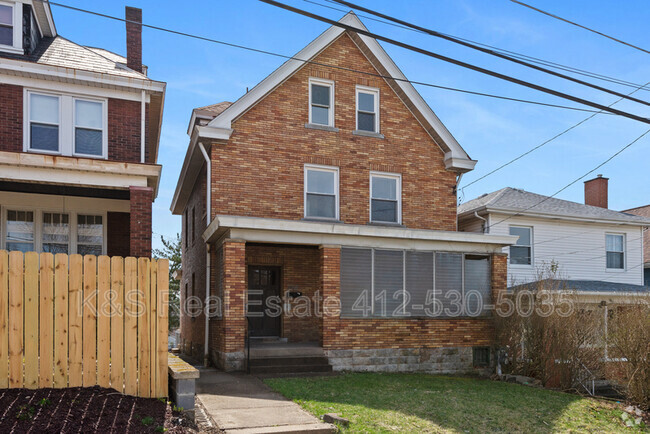 Building Photo - 326 Anthony St Rental