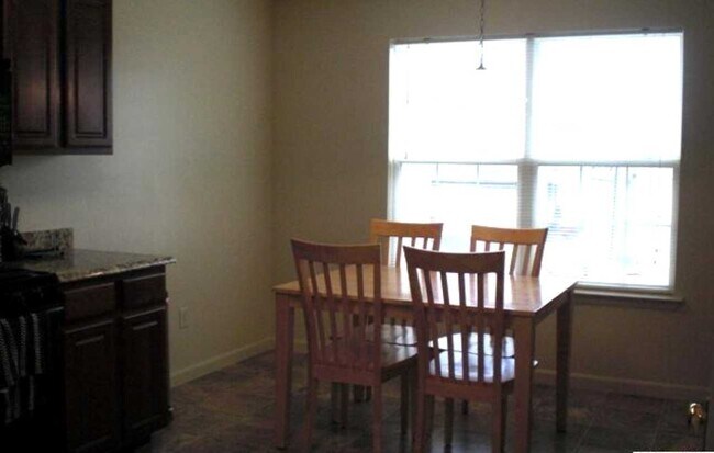 Photo - 269 Thrush Drive