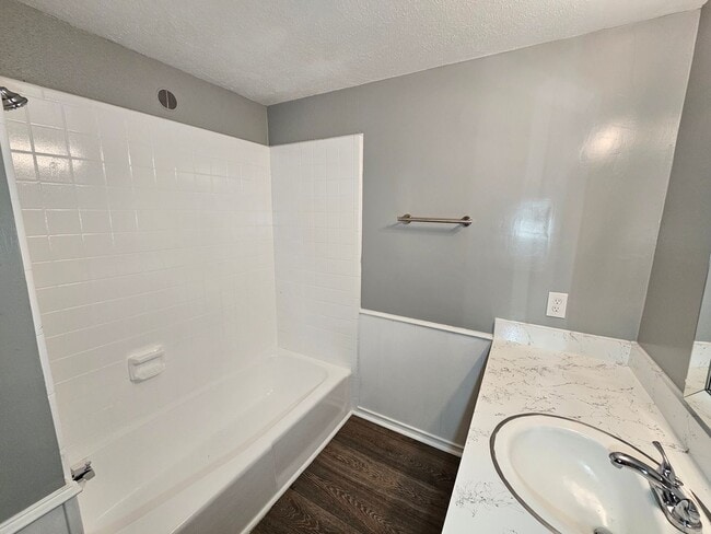 Photo - 10217 Teagarden Rd Unit Apt B