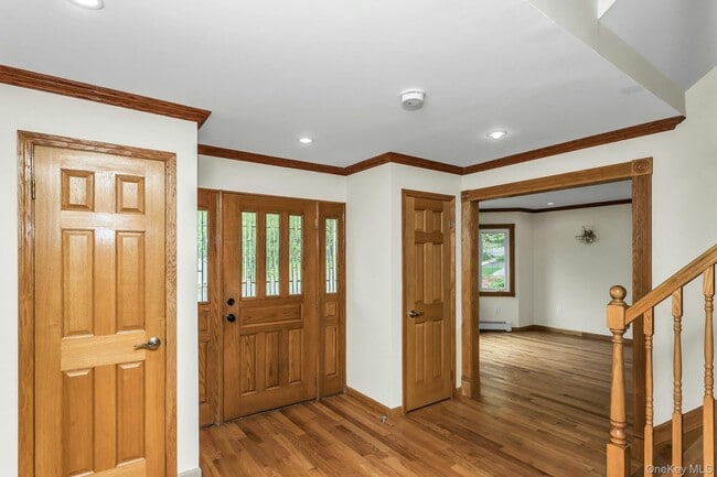 Photo - 717 3rd Ave