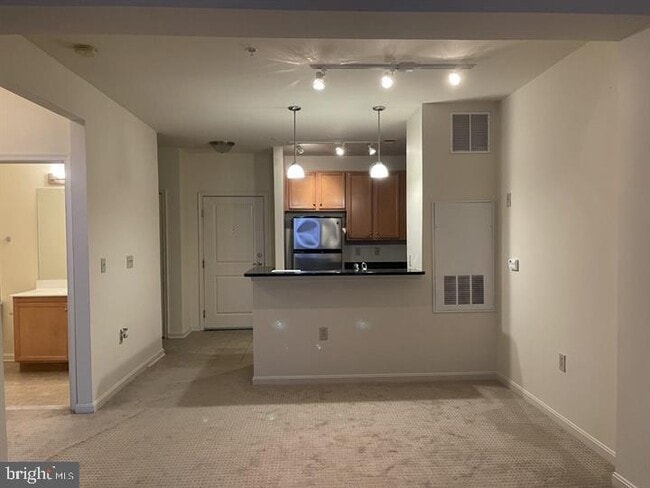 2665 Prosperity Ave Unit 216