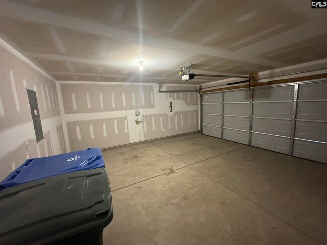 Photo - 417 Eclipse Ln