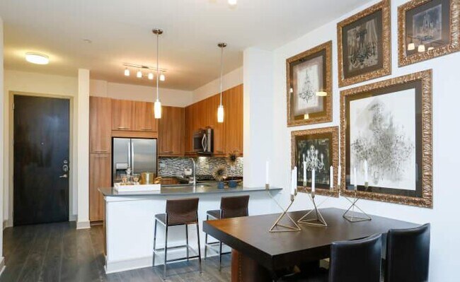 Photo - 1 bedroom in Houston TX 77098 Condo Unit 1230