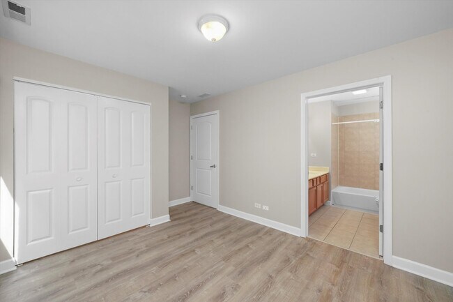 Photo - 3423 Ridgeland Ave Unit 101