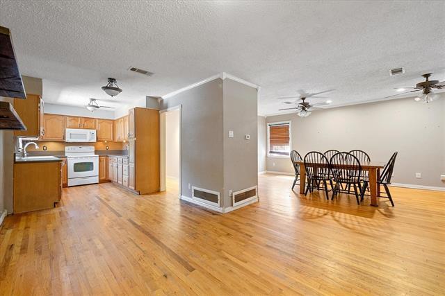 Photo - 2908 Lynell Dr