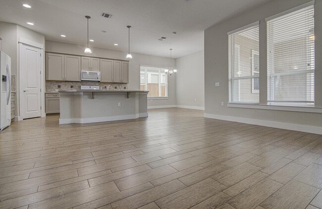 Photo - 2409 Moreno St